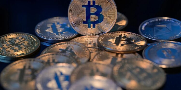 Bitcoin 4th Wave Ends With Price Crash To $91,000, 5th Wave Shows $210,000 Is Coming