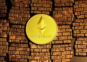 Ethereum Eyes $4,000 Breakout With Bullish Inverse Head-And-Shoulders Setup – Details