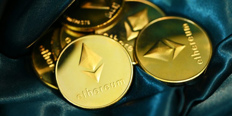 Crypto Pundit Says Bears Will Continue To Dominate Ethereum Price, Here’s For How Long