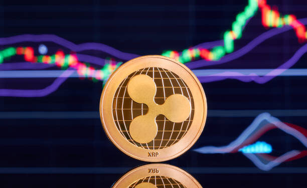 XRP Price Hints At Symmetrical Triangle, But A Crash Could Come Before The Surge