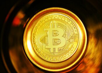 Crypto Analyst Warns Bitcoin Price Could See Further Crash If It Falls Below This Level