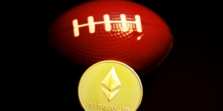 Ethereum Network Performance Tumbles As Total Transaction Fees Drops To New Lows