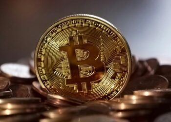 Peter Brandt Predicts When Bitcoin Price Might Reach $150,000, Technical Signals Show Where Market Is At