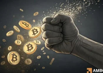 Bitcoin absorbs a $1.25B blow – Is a supply shock loading?