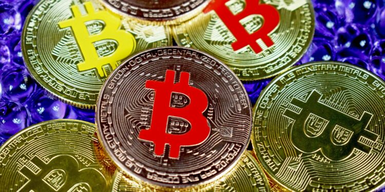 $400K Bitcoin? Analyst Says It’s Not A Dream—It’s ‘Coded’