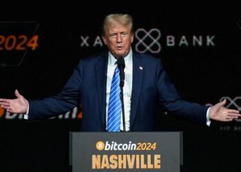 Trump media group plans to raise $3bn to spend on cryptocurrencies