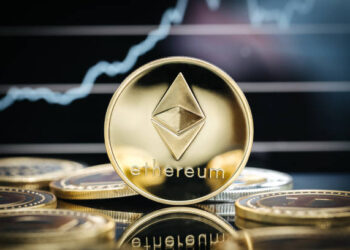 Ethereum Builds Critical Pattern On Daily Chart, Volatility Ahead
