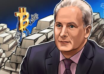 Bitcoin Hits $118K: Critics Warn, Bulls Reload