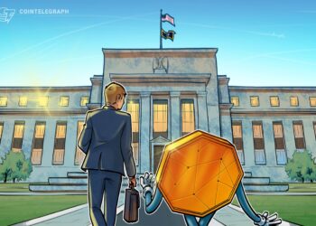 Fed Official Says Staff Should Be Allowed To Hold Crypto