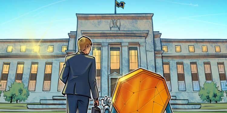 Fed Official Says Staff Should Be Allowed To Hold Crypto