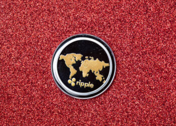 Ripple’s XRP Cannot Replace SWIFT? Expert Says This Crypto Is A Better Fit