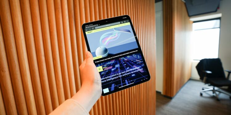 I changed these 6 settings on my iPad to significantly improve its battery life