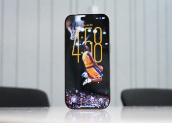 Update to iOS 26? We tested the public beta on our iPhones – these features are a big deal