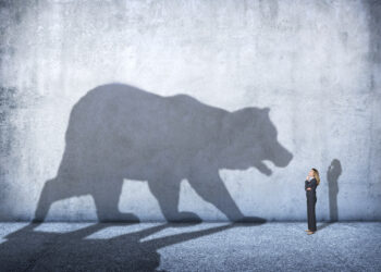 Dogecoin (DOGE) Slips Into Red Zone, Is a Bigger Crash Looming?