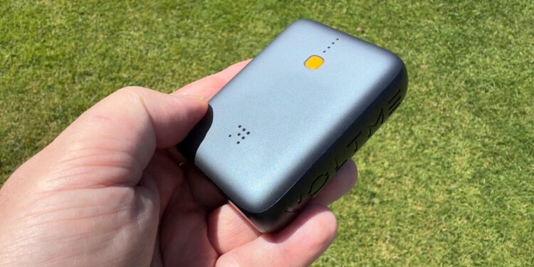 I found a tiny power bank that charges two devices at once – for under $25