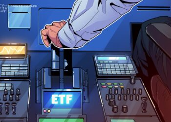 Flood of Major Altcoin ETFs Await SEC Approval in October