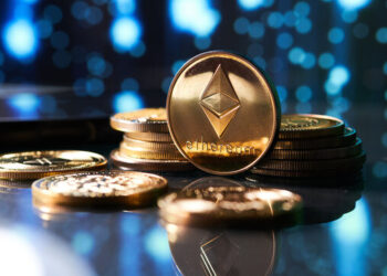Pundit Says ‘Ethereum Is Dying’ As Fundamentals Collapse By Over 40% — Details