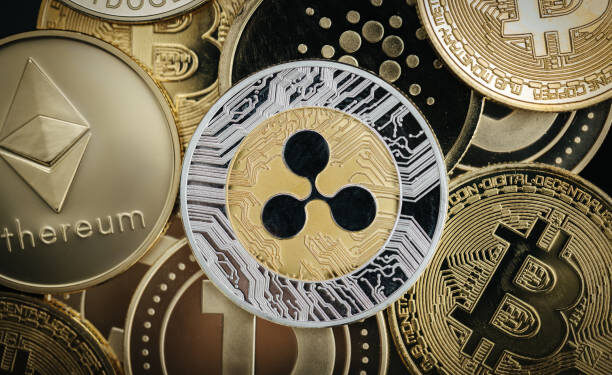 XRP Price At $23, Dogecoin To $2, And Solana At $1,800? Analyst Unveils 2026 Predictions