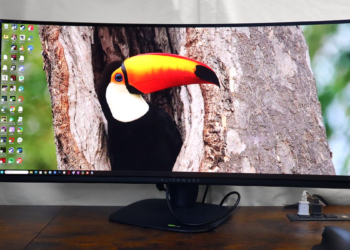 Using the wrong monitor is killing your productivity – here’s how I pick the right one