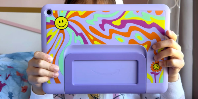 Get the latest Amazon Fire tablet for $90 right now