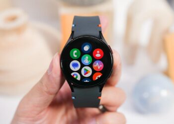 Walmart is selling a $99 Samsung smartwatch that I actually highly recommend it