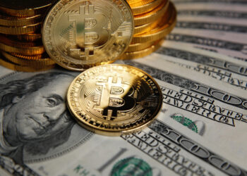 Bitcoin Price Wedged Between 2 Crucial levels — What To Expect In Coming Days