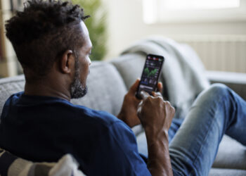 Bitcoin Capitulation Intensifies As STHs Lose $750 Million Daily — Time To Buy The Dip?