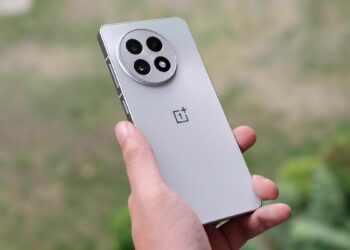 This midrange OnePlus phone outperforms pricier models – and it’s on sale at Best Buy