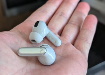 Do voice translation earbuds actually work in public? I tested some, here’s my verdict