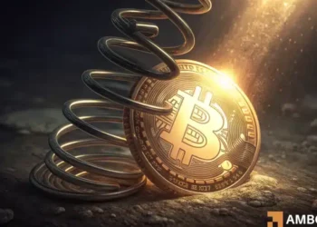 A 33% fall from ATH and no rescue – Bitcoin enters December exposed