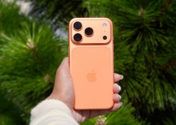 T-Mobile will give you a free iPhone 17, iPad, and Apple Watch right now – how the deal works