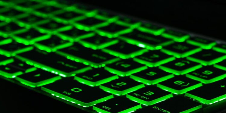 Logging in as root on Linux? Here’s why that disaster waiting to happen