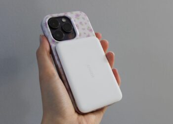 6 MagSafe chargers, wallets, and phone stands I’d buy if I didn’t already own them (all are on sale)