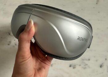 The $50 wearable that effectively soothes my migraines and headaches is discounted on Amazon