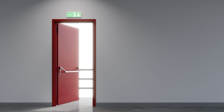 Binance Bitcoin Stockpile Shrinks Amid Market Turmoil