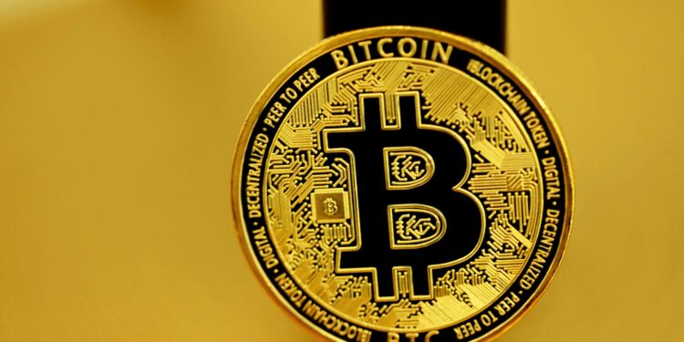 ‘Saylor Is Finished’ – Peter Schiff Slams Bitcoin Tycoon Over $1.44B Reserve Build-Up
